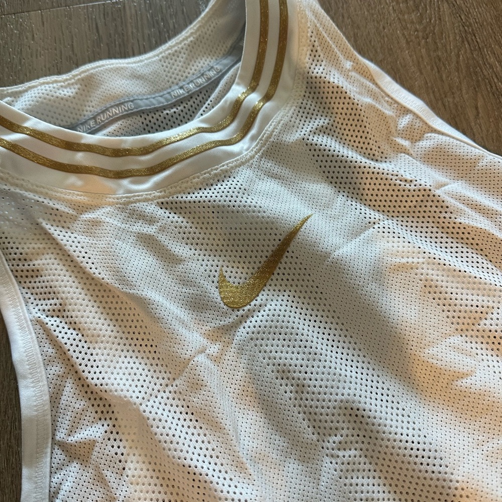 Nike White Tank Top Sleeveless Mesh Style
